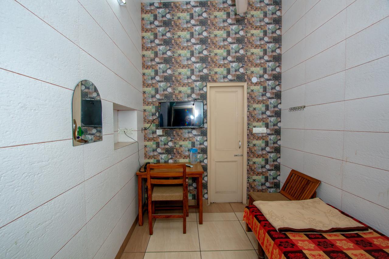 National Guest House ジャランダール エクステリア 写真